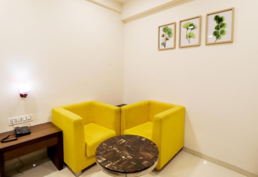 Royal Inn Hotel Ambaji Extérieur photo