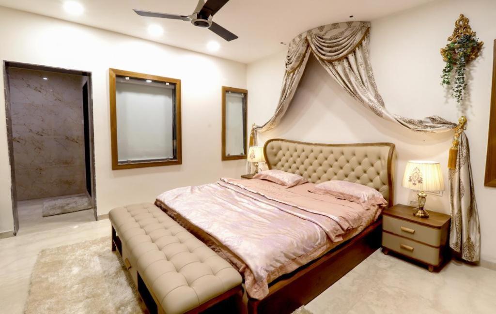Royal Inn Hotel Ambaji Extérieur photo