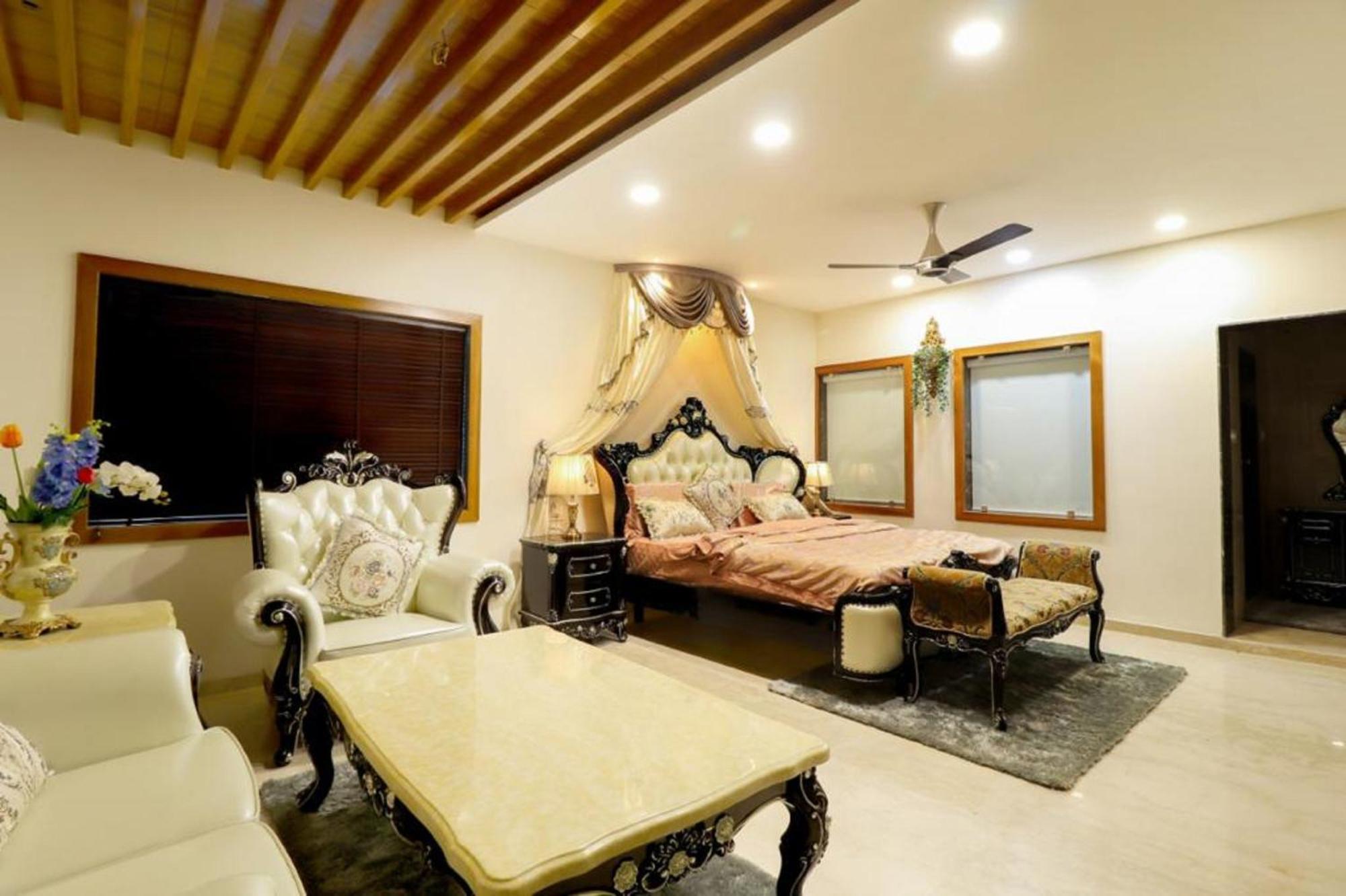 Royal Inn Hotel Ambaji Extérieur photo
