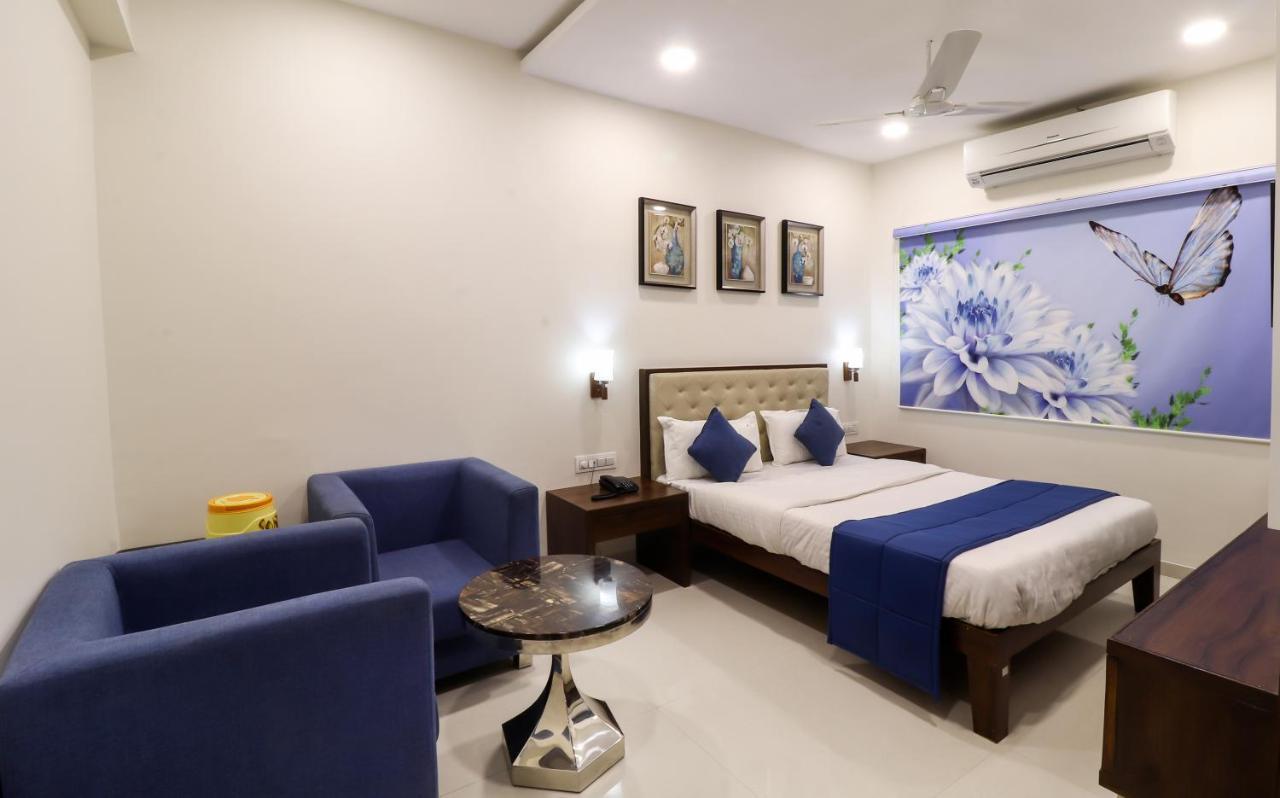 Royal Inn Hotel Ambaji Extérieur photo